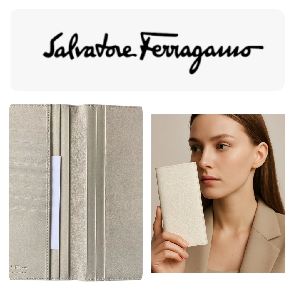 Salvatore Ferragamo Long Bill Compartment Leather Used Auth IY-660440
